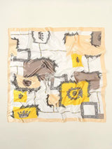 Foulard carré en satin imprimé